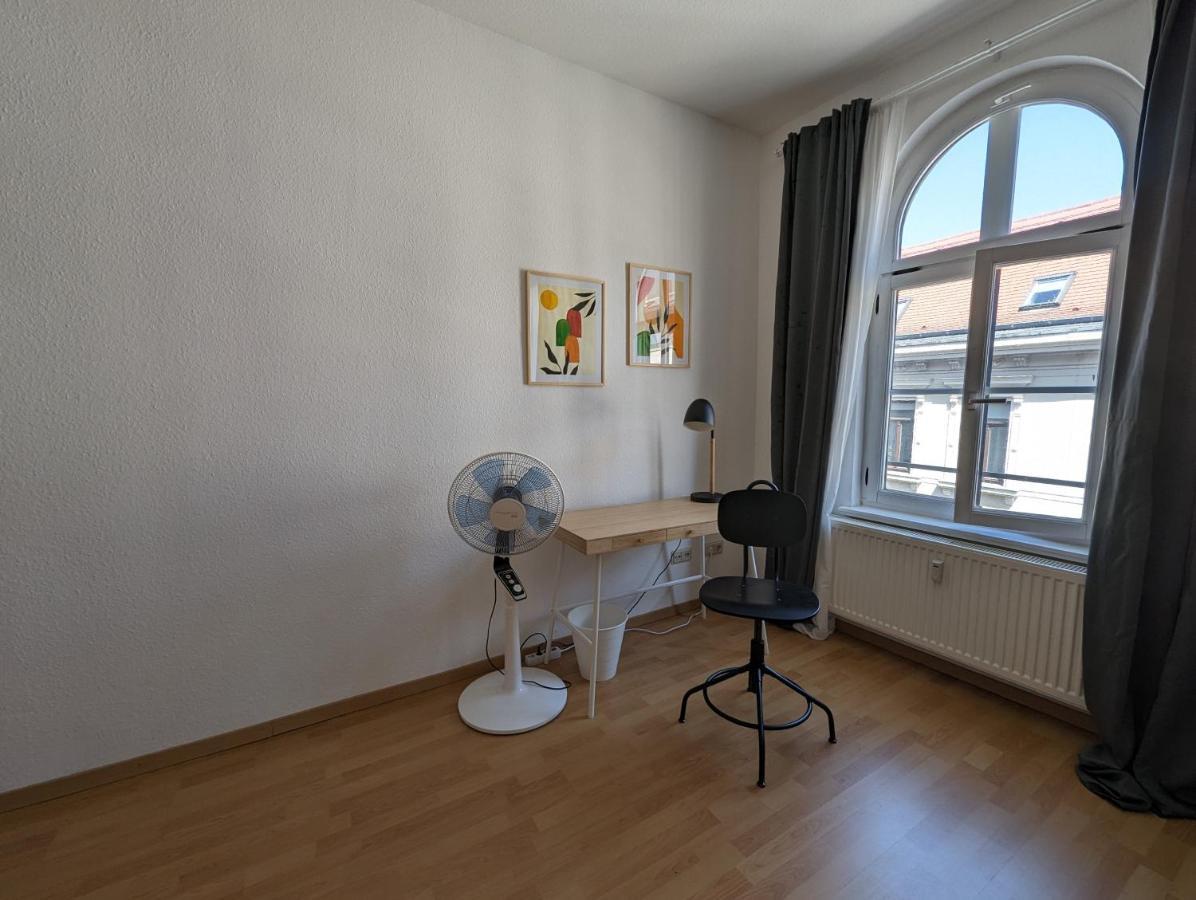 Wohnung In Hallischer Innenstadt Halle  Exterior foto